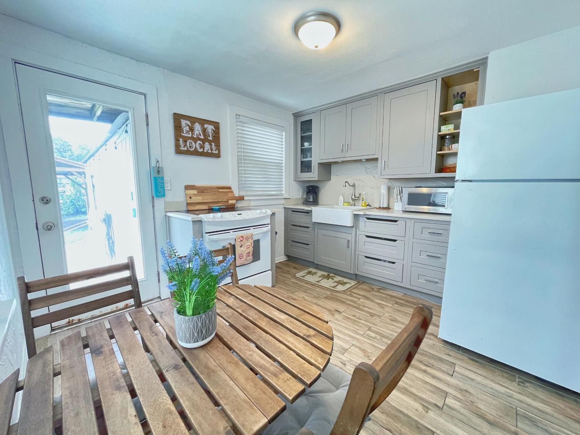 Seas The Day - 4 Blocks To The Beach, Restaurant, And Bar District - Great Deck And Outdoor Space!! Jacksonville Beach Εξωτερικό φωτογραφία